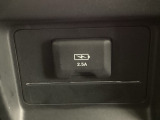 ソケット類も充実☆対応のケーブルがあれば車内でスマホなどの充電が可能です☆