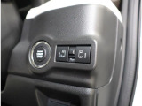 運転席にいながら後席電動スライドドアの開閉が可能です。