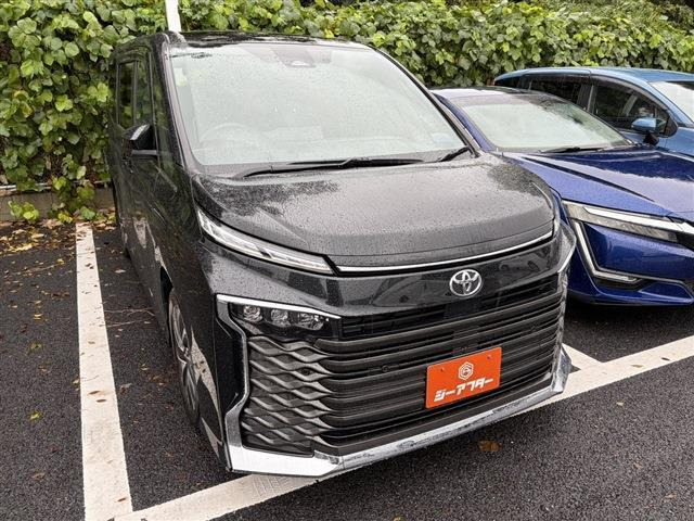 ヴォクシー 2.0 S-Z 禁煙車 純正10.5インチディスプレイナビ