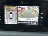 アラウンドビューモニター装備!空から見ているような映像によって不慣れな場所での車庫入れや縦列駐車はもちろん、狭い道でのすれ違いも安心♪