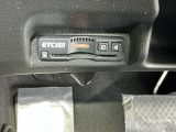 ETC2.0が標準装備です。高速道路の渋滞情報や静止画像提供などをナビとリンクして画面でお知らせします。また、高速道路の一時退出対象インターでは料金据え置きで一時退出もできます