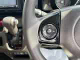 【ステリモ】ステアリングリモコンスイッチにてオーディオ操作可能となっており、運転にも集中できます。少しでも視線移動を減らし事故に遭う確率を下げます。