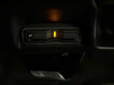 有料道路のレーン通過に便利なETC2.0車載器を装着しています。ご利用にはセットアップが必要となります。
