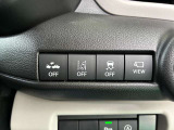 運転席回りの各種操作部となります。ご不明な装置などございましたらお気軽にお尋ねください。