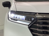 LEDヘッドライト☆HIDヘッドライトより省電力かつ、ライトを点けた際の立ち上がりも早いです☆寿命も長いのでお財布にも優しいオススメ装備☆