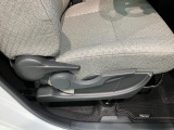 延長保証につきましてはお求めいただく車両によって保証料が異なりますので、当店スタッフまでお気軽にお問い合わせくださいませ。