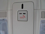 エアバッグ作動時や後突時、もしくは車内のSOSボタンを押した際に緊急通報オペレーターに連携し、救急・警察を手配します。更にオペレーターにも連携、お客様のご要望に応じてロードサービスの手配を行います。