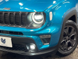 ●LEDヘッドライト:高寿命LEDヘッドライトで、安全運転を支える良好な視界を。