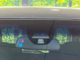 【シティブレーキアクティブシステム】低速走行中に前方の車両等を認識し、衝突しそうな時は警報とブレーキで衝突回避と被害軽減をアシスト。より安全にドライブをお楽しみいただけます。