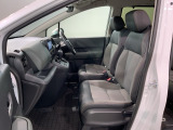 豊富に在庫を取り揃えています。 軽自動車からミニバン、セダン、SUV、話題のハイブリッド車などなど続々入荷中です!