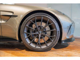 【SKY GROUP】BMW、MINI、VOLVO、JAGUAR、LANDROVER、PORCHE、MASERATI、LAMBORGHINI、ASTON MARTINの他14ブランドの輸入車を取り扱う正規ディーラーです。新潟県/神奈川県/東京都中心に全国で販売をしております。