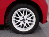 【純正アルミ】純正アルミ装備車です。走りもキビキビ見た目も格好良いです。見た目を重視する方には欲しい装備です!