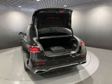 AMG(エーエムジー)は創立者の「アウフレヒト」のA,パートナー「メルヒャー」のM、アウフレヒトの生地である「グローザスバッハ」のG、それぞれの頭文字に由来します。