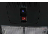 緊急通報ボタンが装備されています。ホンダコネクト対応。ご利用には、Honda Total Care プレミアムのご加入が必要です。