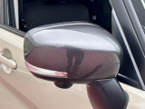 [ウィンカーランプ付ドアミラー]おしゃれな車の必須装備!ドアミラーにウインカーが付いているので、視認性もアップ!!