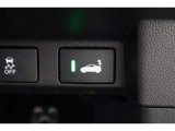 アクティブスポイラーは約70キロになると自動で上がり、約35キロで自動収納します!運転席のスイッチで手動操作も可能です。