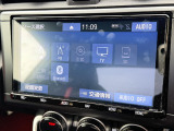 【ナビゲーション】目的地までしっかり案内してくれる使いやすいナビ。Bluetooth接続すればお持ちのスマホやMP3プレイヤーの音楽を再生可能!毎日の運転がさらに楽しくなります!!