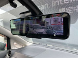 ◆スマートルームミラー◆乗員・ヘッドレスト・積載物などでさえぎられがちなルームミラーの後方視界をクリアに保ちます!車内の状況に関わらず、車両後方にあるカメラの映像をルームミラーに映し出します!