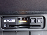 ■【ETC車載器】が装備されています。セットアップをしてお渡しとなり、ETCカードを差し込むだけで高速道路の利用が可能です。