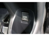 シガーソケットが付いているので、車から電源を取ることが出来ます!