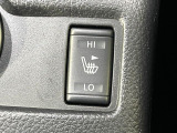 【シートヒーター】寒い日に重宝するシートヒーター!エアコンより早く温まってくれるので寒がりの人も安心ですね♪エアコンの温風は乾燥するから苦手、という方にもをおすすめです。