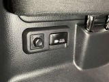 【アクセサリーコンセント】車内において、AC100Vで消費電力の合計が1500Wまでの電気製品を使用することができるシステムです!