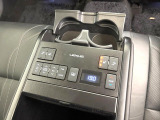 【前席+後席シートヒーター】寒い日に重宝するシートヒーターを後席にも装備!エアコンより早く温まってくれるので寒がりの人も安心ですね♪エアコンの温風は乾燥するから苦手、という方にもをおすすめです。