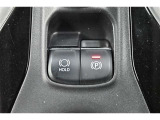 オートホールド機能付き。信号待ちでブレーキを離しても勝手に前へ進みません、楽々です