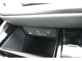 USB電源AタイプとCタイプがございます