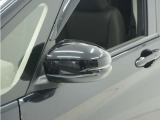 ◆ドアミラーウインカー◆ドアミラーにウインカーを装備しています。対向車に自身の進行方向を合図し安全に運転できます。