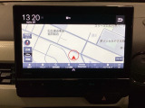 ナビゲーションはフルセグTV、インターナビ対応のGathers純正メモリーナビを搭載しています。Bluetoothオーディオ機能がありますので、スマートフォンなどの音楽も再生できます。