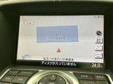 地図上で現在地や周辺の道路を確認でき、目的地までのルート確認に役立つナビ画面です。案内表示も見やすく、初めて訪れる場所へのお出かけをサポートしてくれます。
