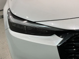 LEDヘッドライトは、点灯の瞬間から最大光量を発揮し、突然暗くなるトンネルなどでの安定感を高めます。