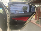 中古車は全てWeb在庫です。現車はストックヤードにて保管しており常時展示はしておりませんので、現車をご確認の場合は事前にお電話にてご連絡お願い致します。075-922-2313 定休日:毎週水曜日