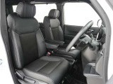 ◆運転席・助手席◆室内は、シートクリーニングや各部の徹底した清掃を実施し、消臭・除菌処理を行っています。しかも、全ての差上で天然成分の薬剤にこだわり安心・安全へも配慮しています。