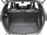 ◆フル乗車でもしっかり荷物を収納出来るラゲッジスペースです。普段の買い物でしたらしっかり積める十分な荷室スペースが確保されています。