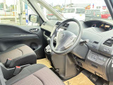 【無料で1年保証付き】 1年間の期間内であれば走行距離は無制限。全国の日産ディーラーで対応可能です。安心してお乗りください。