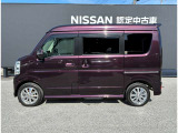 大きく開くスライドドアと低いステップで乗り降り楽々!荷物もスムーズに載せれます。ハイルーフ仕様なので天井が高く、ビジネスはもちろん、アウトドアでの着替えや車中泊など、さまざまなシーンで大活躍!!