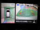 アラウンドビューモニターで車庫入れも空から見ている様に駐車できラクラクです。
