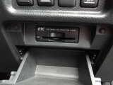 高速道路必須アイテムのETC装備です。最近はスマートインターチェンジも増えてきたので便利ですね。