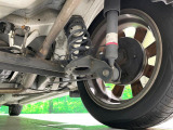 お車を安心してお乗りいただく為には、足回りの定期点検が欠かせません。サービスサポート(有償保証)では無料点検もご提供しており、安心のカーライフをお過ごしいただけるサポート体制が整っています。