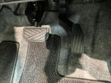 延長保証につきましてはお求めいただく車両によって保証料が異なりますので、当店スタッフまでお気軽にお問い合わせくださいませ。