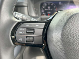 運転中に操作が楽なステアリングスイッチ付き!