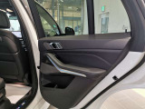 BMWプレミアムセレクション前橋では、高年式低走行モデルからMモデル、年式が経ちなかなかディーラーでは見かけないモデルまで幅広いラインナップで認定中古車を取り扱っております。品質に自信があります。
