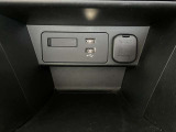 CD/USB/ブルートゥース/フルセグTV/カープレイ対応のオーディオになっています。