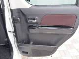 お車のご納車は待ち遠しいもの。1日でも早くご納車が出来るよう、整備拠点と販売店を結ぶ輸送ラインを確立しております。