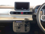 温度を設定すれば、自動で車内の温度管理をしてくれる優れものです♪ATミッションで運転楽々