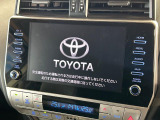 【メーカー純正9型ナビ】インテリアに溶け込むスタイリッシュな「専用設計」メーカーナビを装備♪視認性や操作性など基本性能にも優れ、より上質なカーライフをお楽しみいただけます。