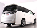 当店では、厳選された車両のみ展示しております。アルファード・ヴェルファイアに特化した専門店ならではの豊富な在庫の中から、お気に入りの一台をお探しください!