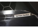 【harman/kardon】1953年、アメリカでシドニーハーマンによって設立されたブランド。設立以来、原音を忠実に再生することを目標とし、加飾無く音源そのものを忠実に再生する音造りを行っています。